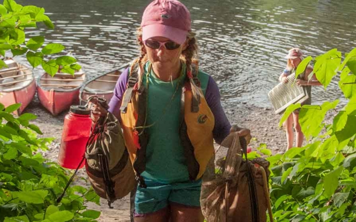 girls only canoeing trip in philadelphia